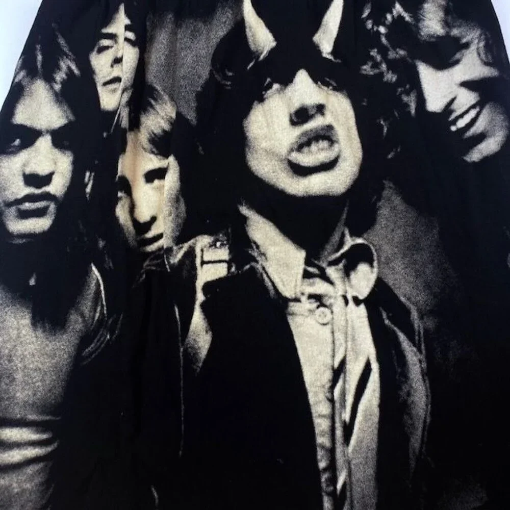 NWOT AC/DC Highway To Hell Skirt Black Size Medium - Picture 5 of 9